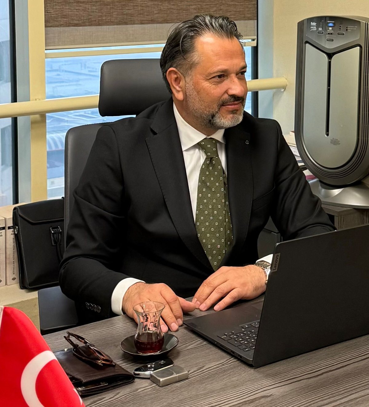 Ahmet ÖZEL